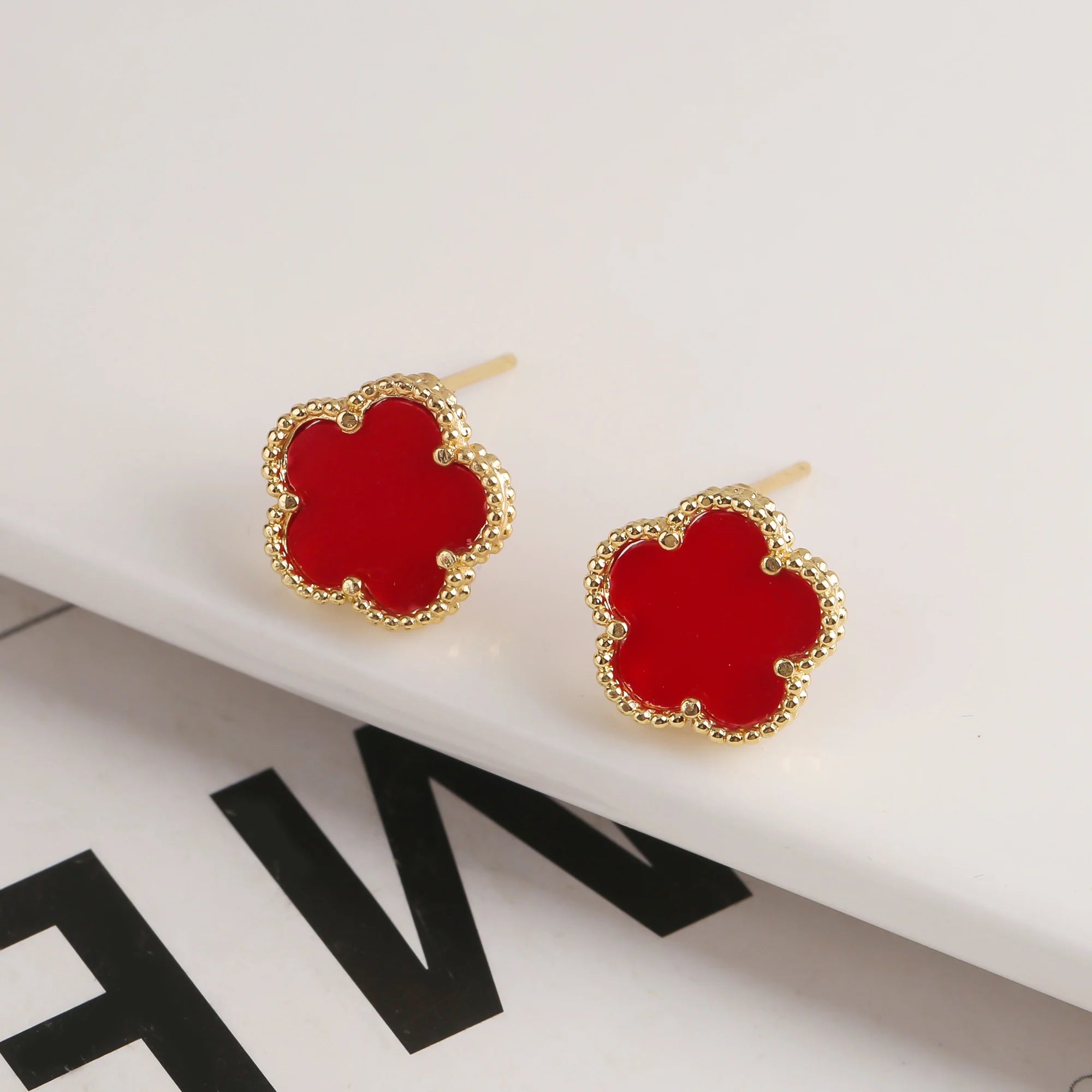 18K Gold Plated High Quality Simple Plant Five Leaf Flower Natural Stone Metal Pendant Necklace Earring Set Women's Clover