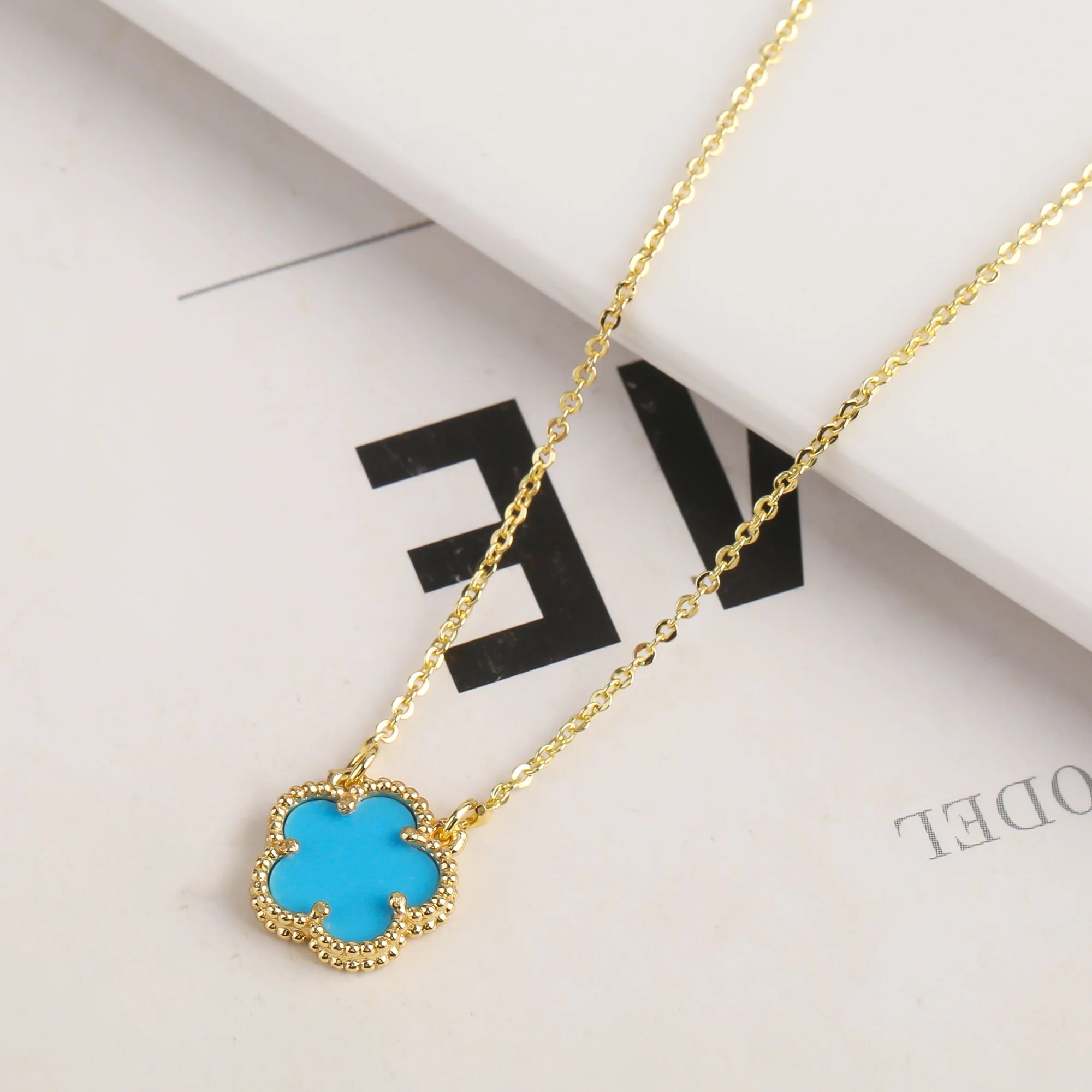 18K Gold Plated High Quality Simple Plant Five Leaf Flower Natural Stone Metal Pendant Necklace Earring Set Women's Clover