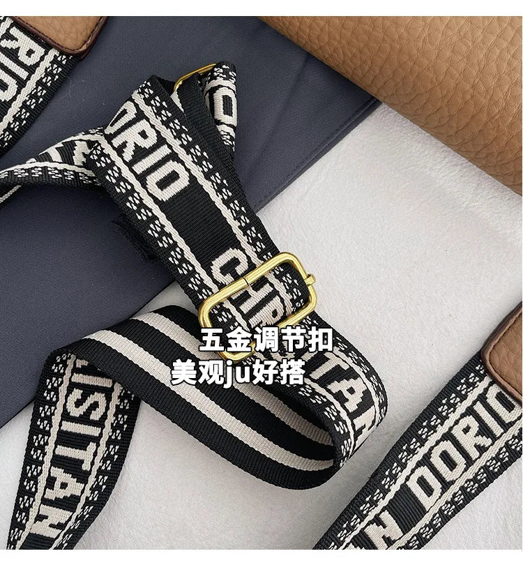 IMJK  24*20*6cm Hot selling light luxury underarm saddle bag, new niche design, casual shoulder crossbody bag bags