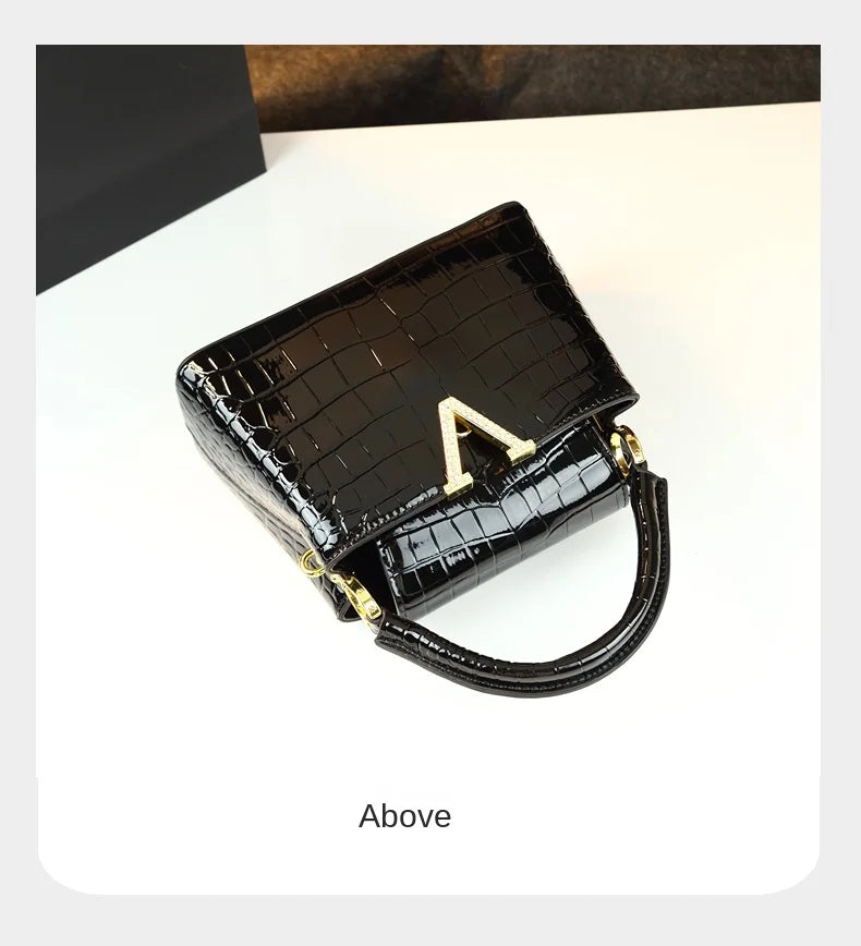 2025 New Crocodile Pattern Leather Women Handbags Luxury Fashion Small Shoulder Messenger Bag Portable Crossbody Shell Bags