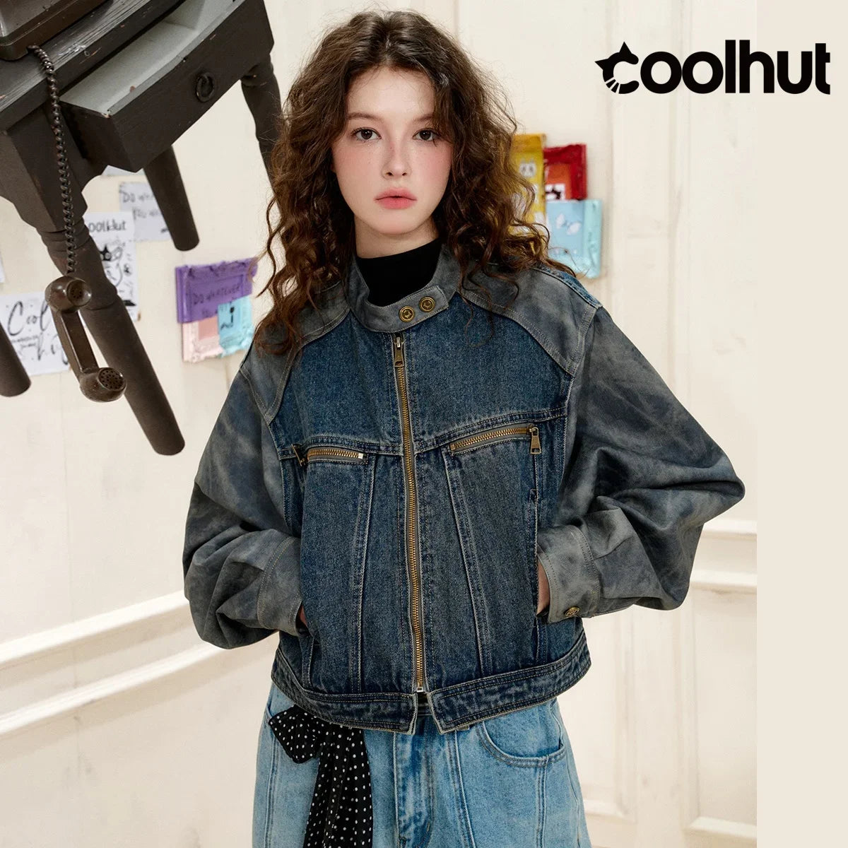 COOLHUT New Arrival Women's 2025 American Style Denim Jacket Stand Collar Color Block PU Trim Slim Fit Casual Fall Outerwear