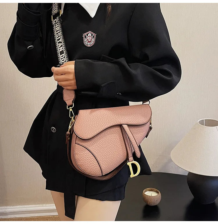 IMJK  24*20*6cm Hot selling light luxury underarm saddle bag, new niche design, casual shoulder crossbody bag bags