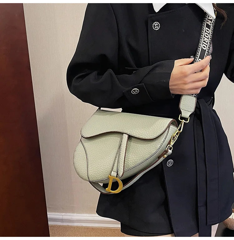 IMJK  24*20*6cm Hot selling light luxury underarm saddle bag, new niche design, casual shoulder crossbody bag bags