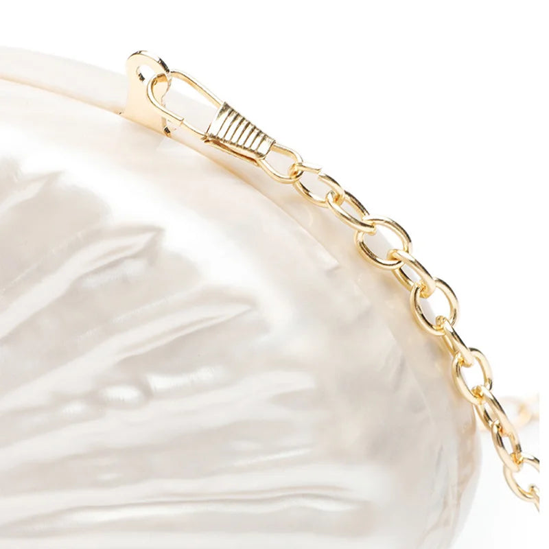2025 Retro Gold Women's Shell Clutch High-end Fashion Chain Bag Creative Conch Box Bag European And American Women's Evening Bag