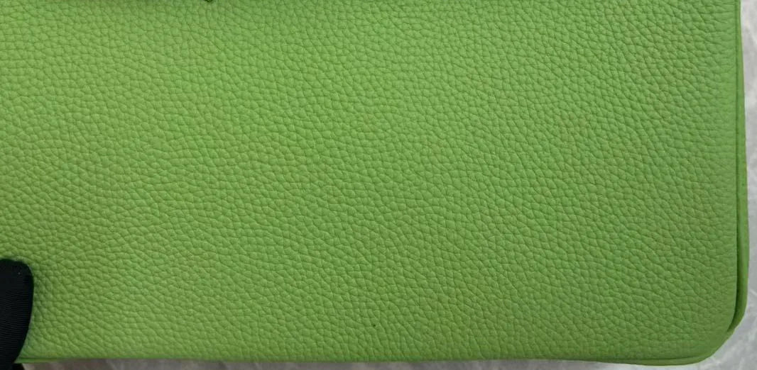 2025 new designer fashion women luxury handbag casual tote bucket shoulder bag Large-capacity commuting bag genuine leather bag
