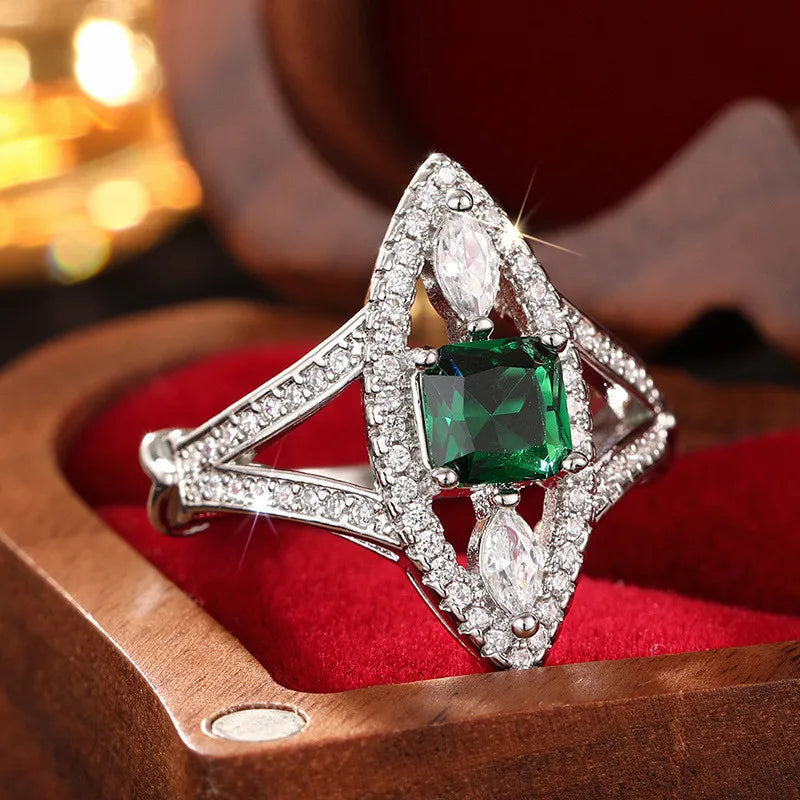 925 Sterling Silver Large Amethyst Gem Horse Eye Zircon Female High Quality Party Jewelry Elegant CZ Stone Ring for Women