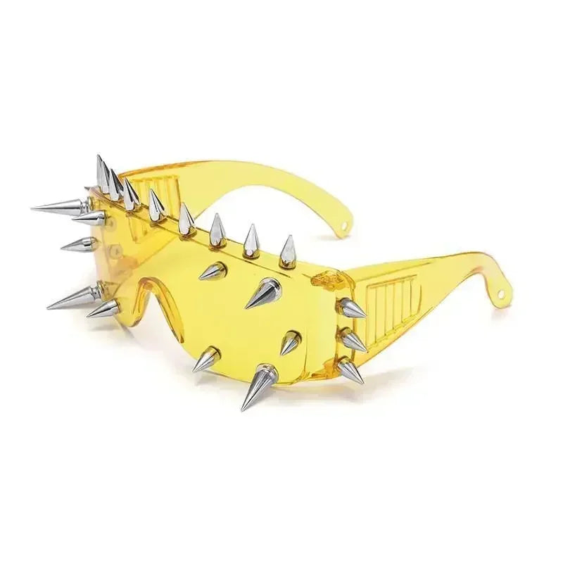 Cyberpunk Demon Eyewear Metal Rivet Party Sunglasses Steampunk Punk for Women Men Designer Sun Glasses Shade Eyewear