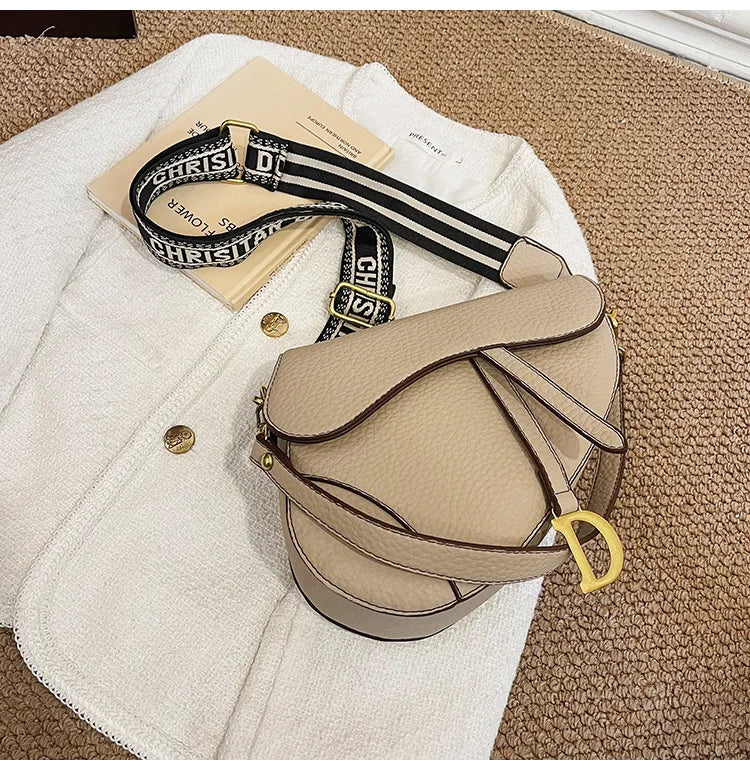 IMJK  24*20*6cm Hot selling light luxury underarm saddle bag, new niche design, casual shoulder crossbody bag bags