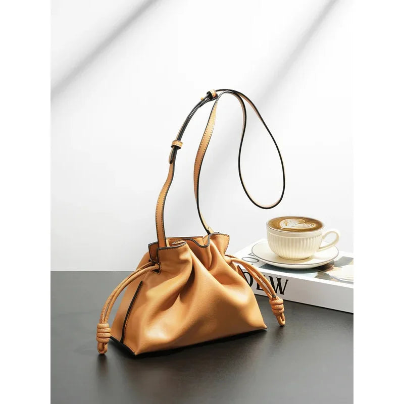 Classic Flamenco Lucky Bag, Genuine Leather Cloud Bag with Drawstring, Shoulder Bucket Bag for Women, Autumn and Winter