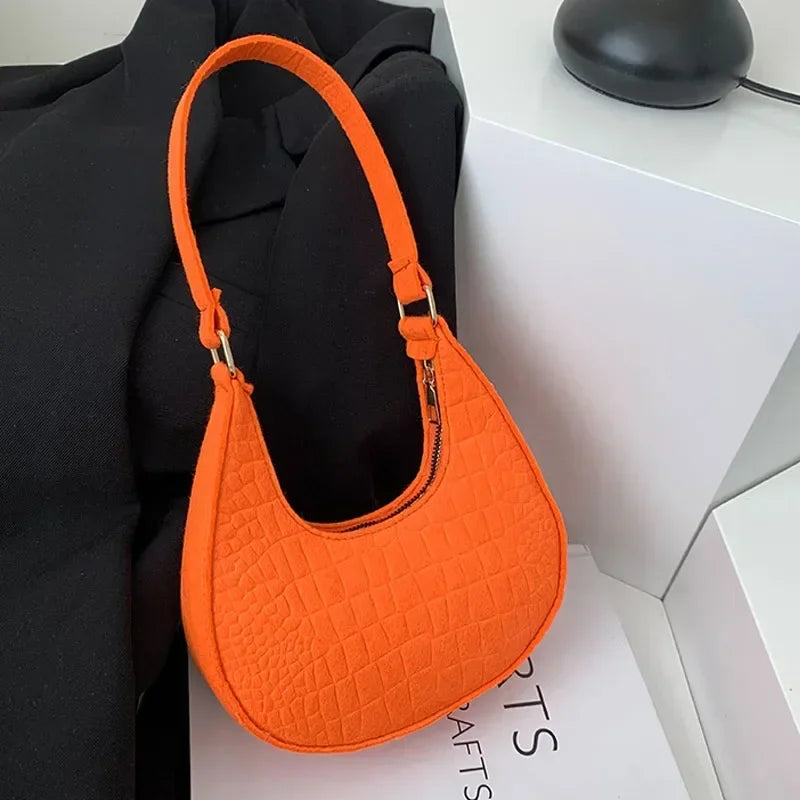 Women Bags Shoulder Retro Leisure Handbag Pure Felt Fashion Underarm Bag Crescent Saddle Bag for Ladies Advanced Armpit Bag 2025