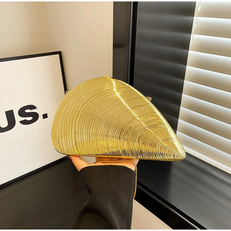 2025 Retro Gold Women's Shell Clutch High-end Fashion Chain Bag Creative Conch Box Bag European And American Women's Evening Bag