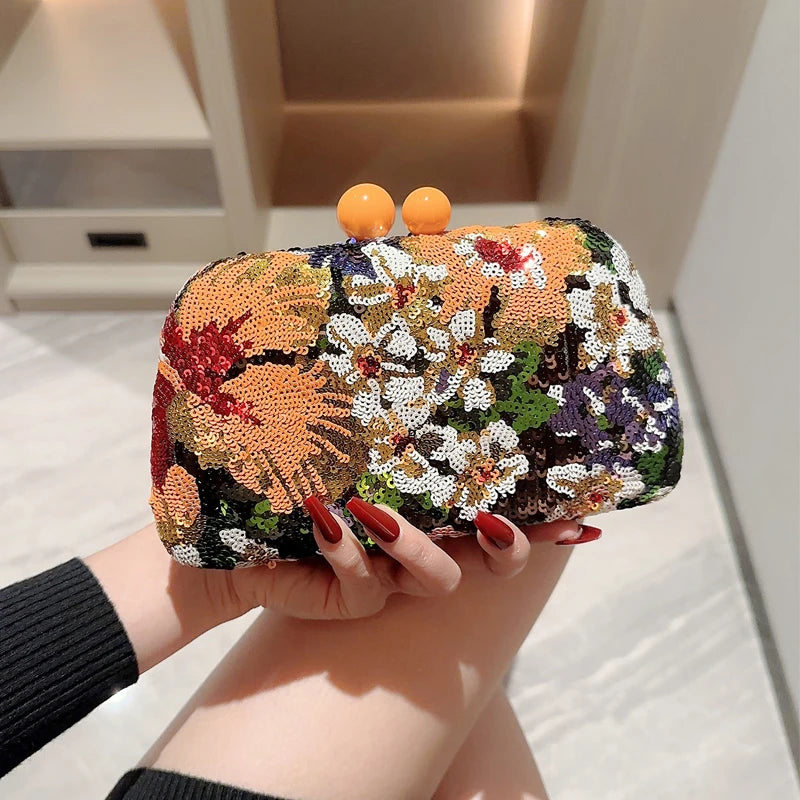 Fashion Sequins Clip Shell Clutch Bag for Women Flower Embroidery Shoulder Crossbody Bags Vintage Evening Party Female Purses