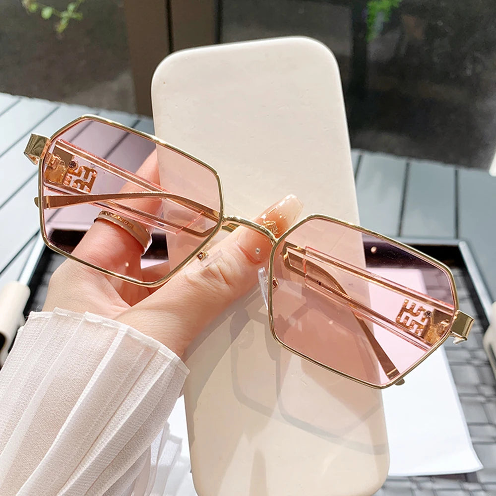 Fashion Irregular Punk Sunglasses Women Men Metal Full Frame Sun Glasses Personalized Hollow Eyewear Trendy UV400 Shades Glasses
