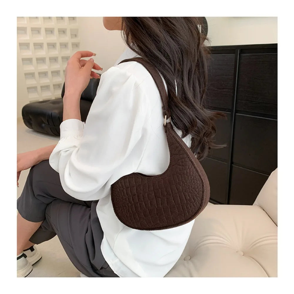 Women Bags Shoulder Retro Leisure Handbag Pure Felt Fashion Underarm Bag Crescent Saddle Bag for Ladies Advanced Armpit Bag 2025