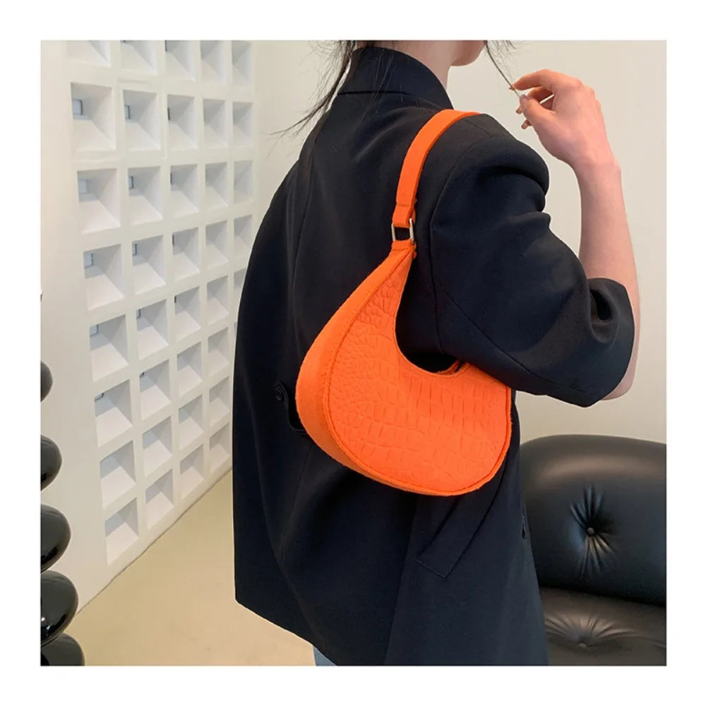 Women Bags Shoulder Retro Leisure Handbag Pure Felt Fashion Underarm Bag Crescent Saddle Bag for Ladies Advanced Armpit Bag 2025