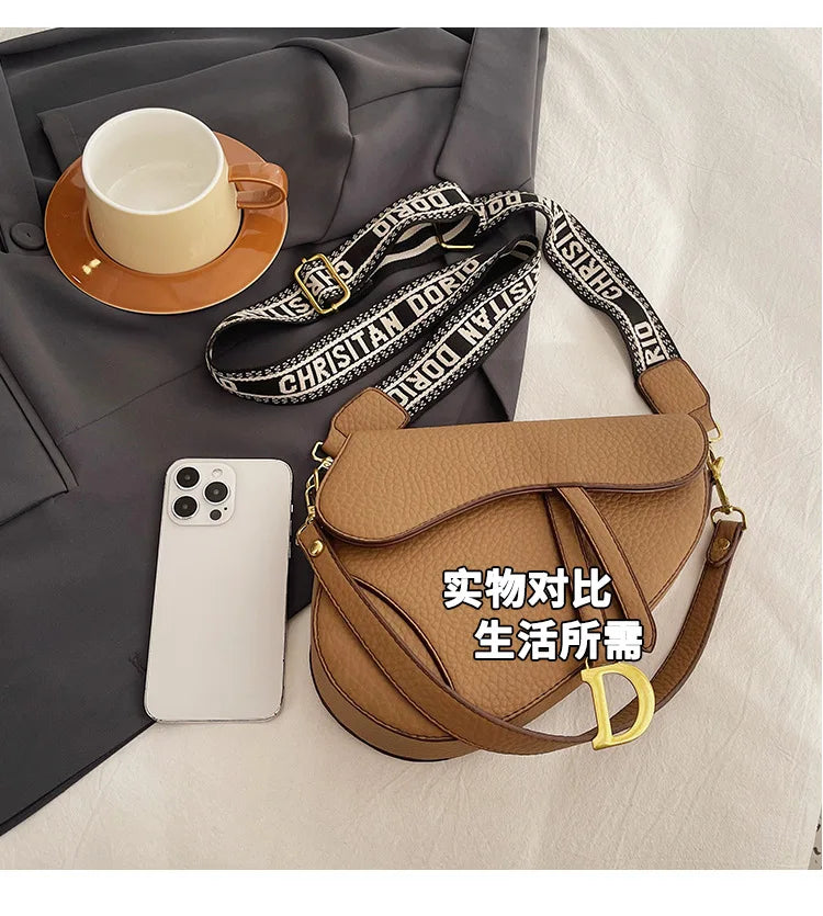 IMJK  24*20*6cm Hot selling light luxury underarm saddle bag, new niche design, casual shoulder crossbody bag bags