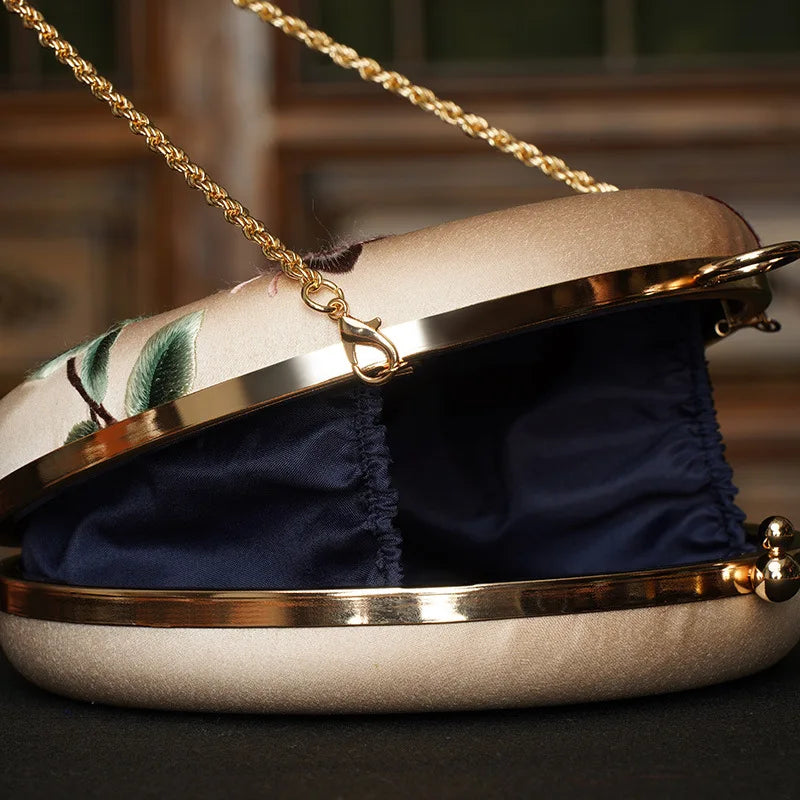 Cape-Bay Small Women's Bag, Silky Polyester Embroidered Bag, Embroidered Women's Bag, Retro Accessory Bag for Cheongsam, Chinese Ethnic Style Women's Ancient Style Small Bag, Noble Lady's Chain Bag, Gold Metal Frame Hard Shel