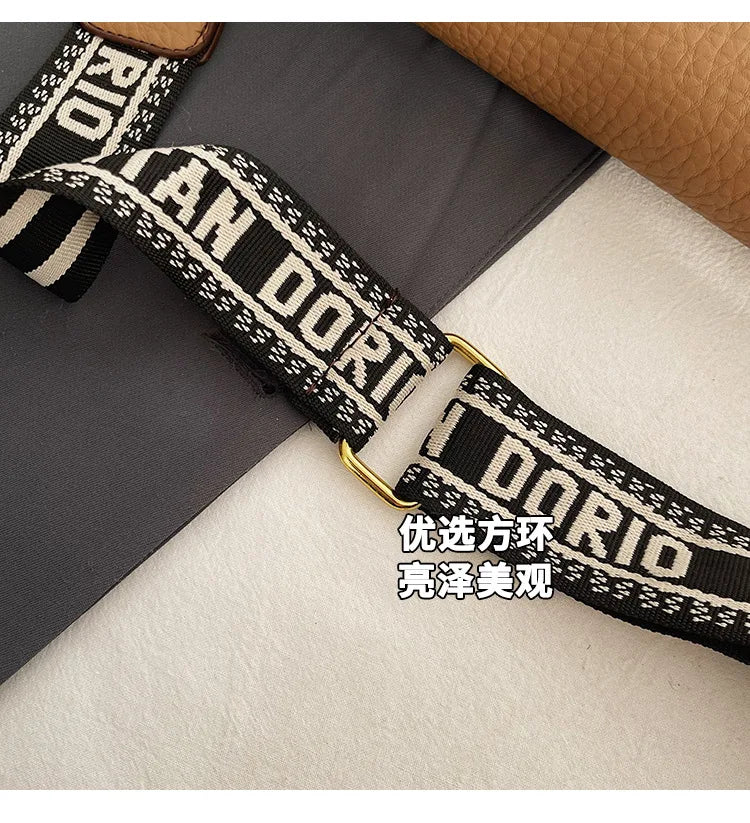 IMJK  24*20*6cm Hot selling light luxury underarm saddle bag, new niche design, casual shoulder crossbody bag bags