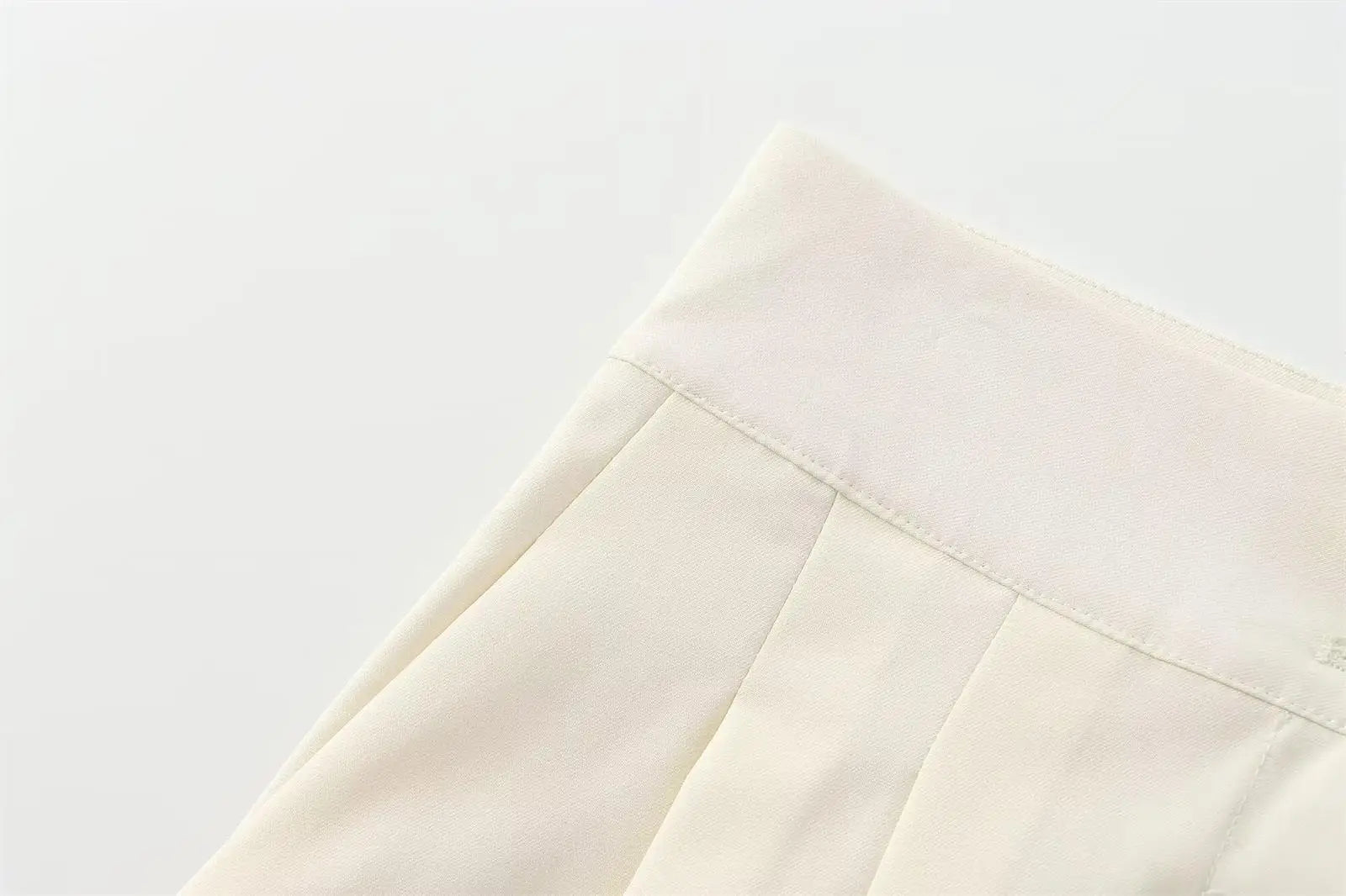 TFMLN Fashion Women's Trouser Suits Sleeveless V-Neck Top With Belt Straight Pants Sets 2025 Spring Summer Commuter 2 Piece Set