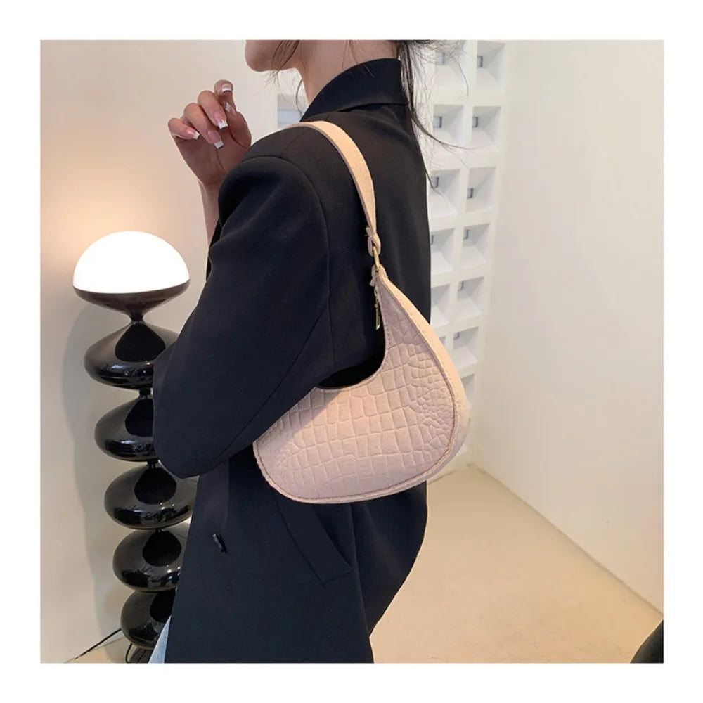 Women Bags Shoulder Retro Leisure Handbag Pure Felt Fashion Underarm Bag Crescent Saddle Bag for Ladies Advanced Armpit Bag 2025