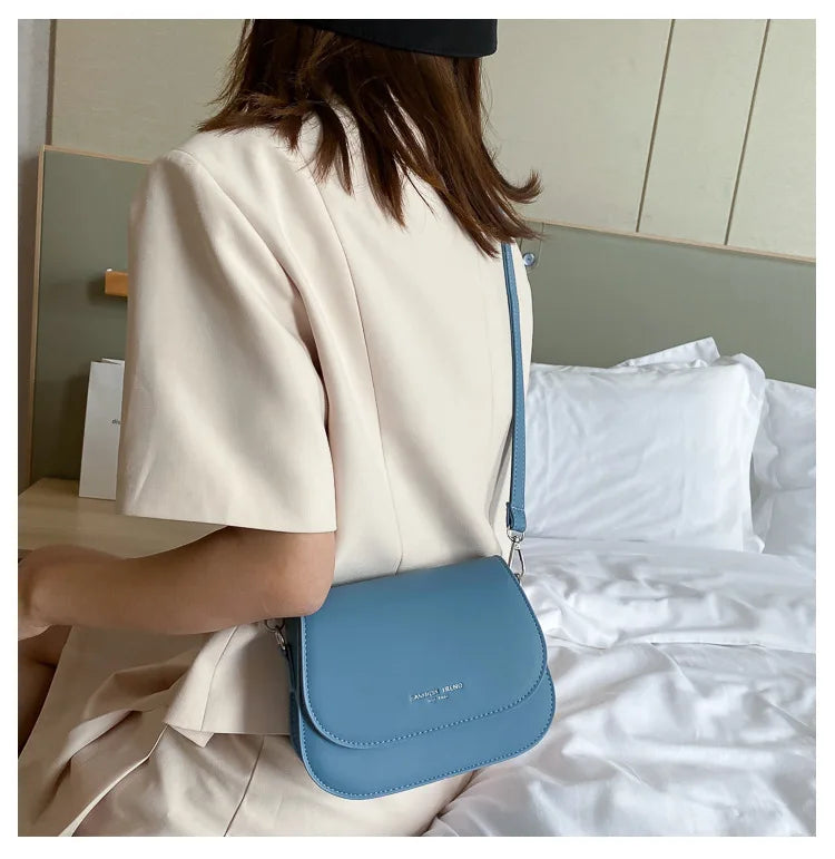 Trendy Saddle Shoulder Bag Women PU Leather Crossbody Bag Simple Solid Color Flap Messenger Bag Fashion Handbags Pouch