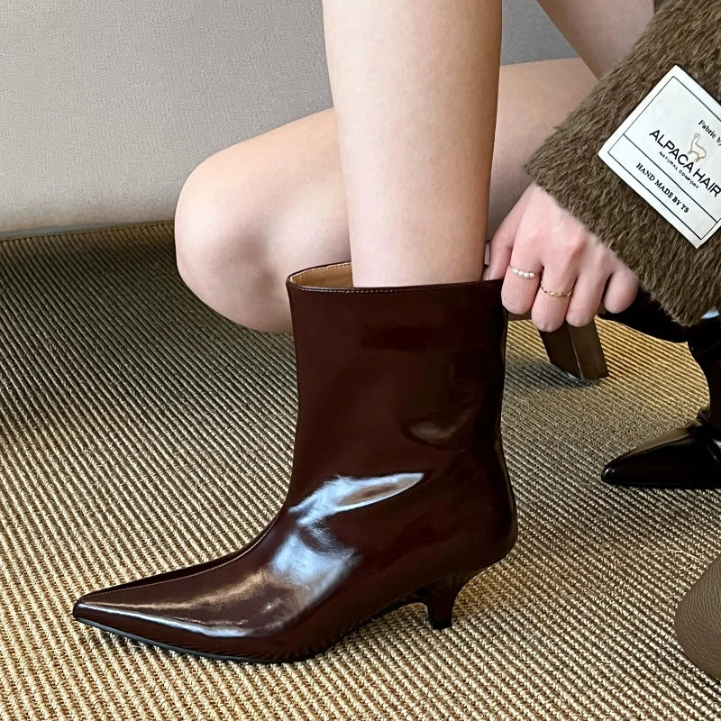 Autumn Winter Fashion Pointed Toe Women Ankle Boots Fashion Slip On Low Heels Shoes Street Style Banquet Party Short Botas Mujer