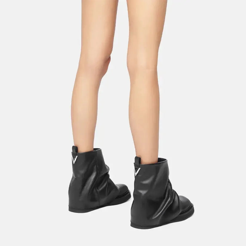 Women's New Autumn and Winter Calf Boots with Pleated Thick High Heels and Fashionable Oversized Street Leather Mid Leg Boots