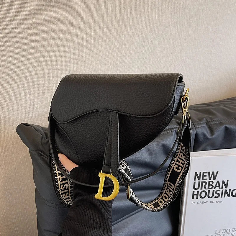 IMJK  24*20*6cm Hot selling light luxury underarm saddle bag, new niche design, casual shoulder crossbody bag bags