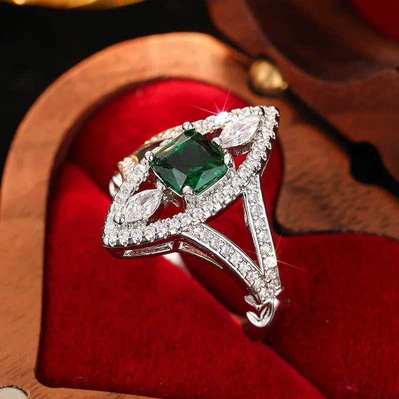 925 Sterling Silver Large Amethyst Gem Horse Eye Zircon Female High Quality Party Jewelry Elegant CZ Stone Ring for Women