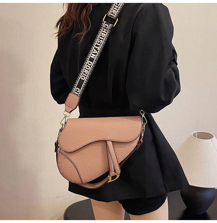 IMJK  24*20*6cm Hot selling light luxury underarm saddle bag, new niche design, casual shoulder crossbody bag bags