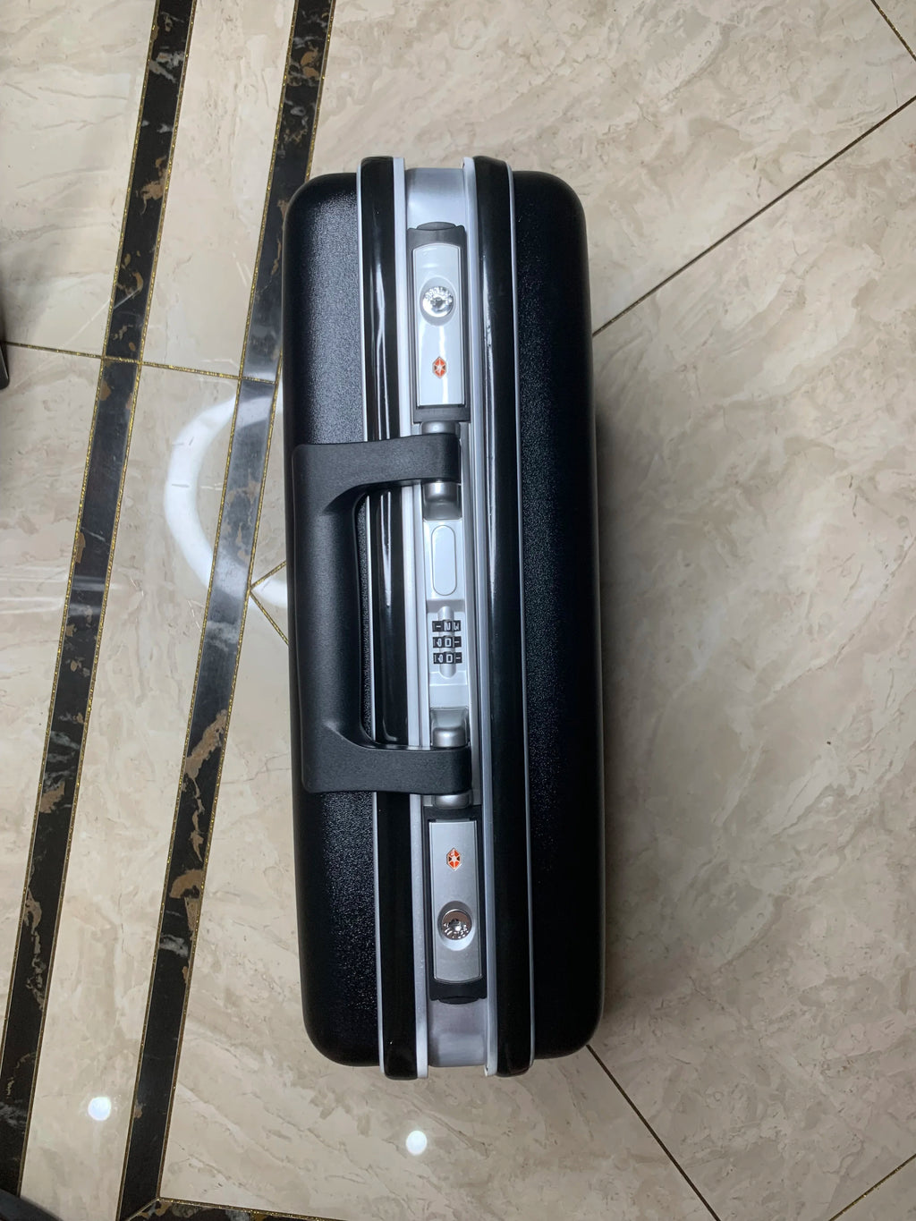 Aluminum Alloy Hard Shell Briefcase - Key Lock Laptop Business Case, Carry On Luggage Bag for Business Travel