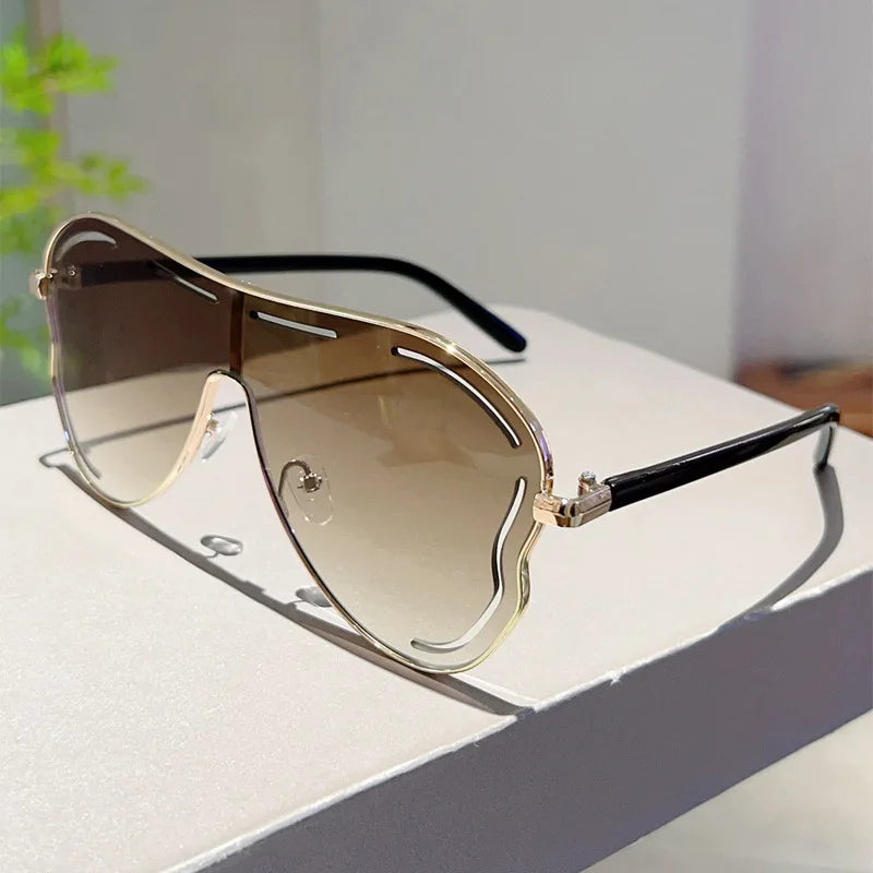 Oversized Shield One-Piece Punk Sunglasses Women 2025 Luxury Brand Square Sun Glasses For Ladies Metal Big Frame Eyewear UV400