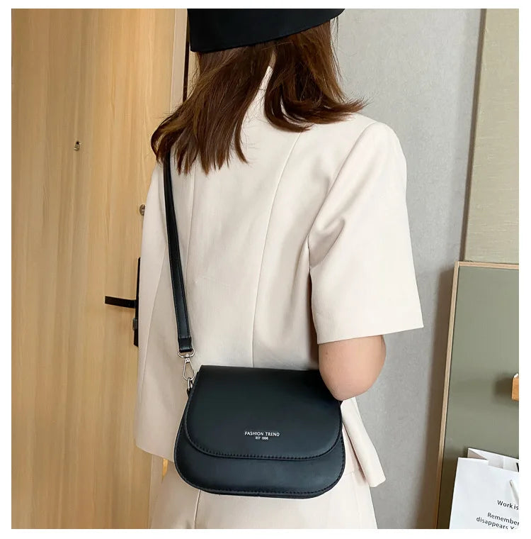 Trendy Saddle Shoulder Bag Women PU Leather Crossbody Bag Simple Solid Color Flap Messenger Bag Fashion Handbags Pouch