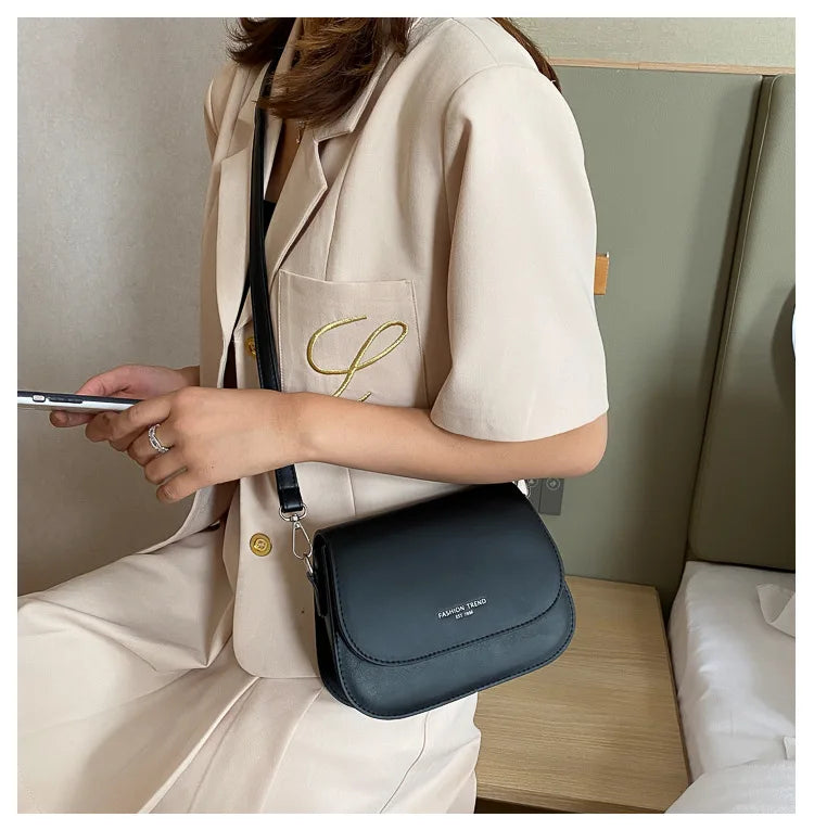 Trendy Saddle Shoulder Bag Women PU Leather Crossbody Bag Simple Solid Color Flap Messenger Bag Fashion Handbags Pouch