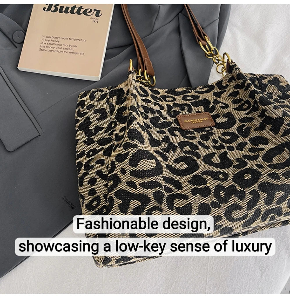 Women's Shoulder Bag Large Capacity Leopard Print Versatile Retro Texture Tote Bag Commuting Armpit Bag Women's Handbag