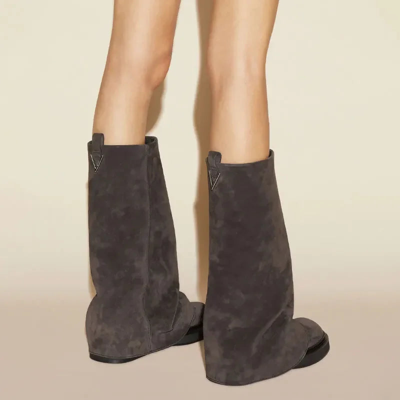 Women's New Autumn and Winter Calf Boots with Pleated Thick High Heels and Fashionable Oversized Street Leather Mid Leg Boots