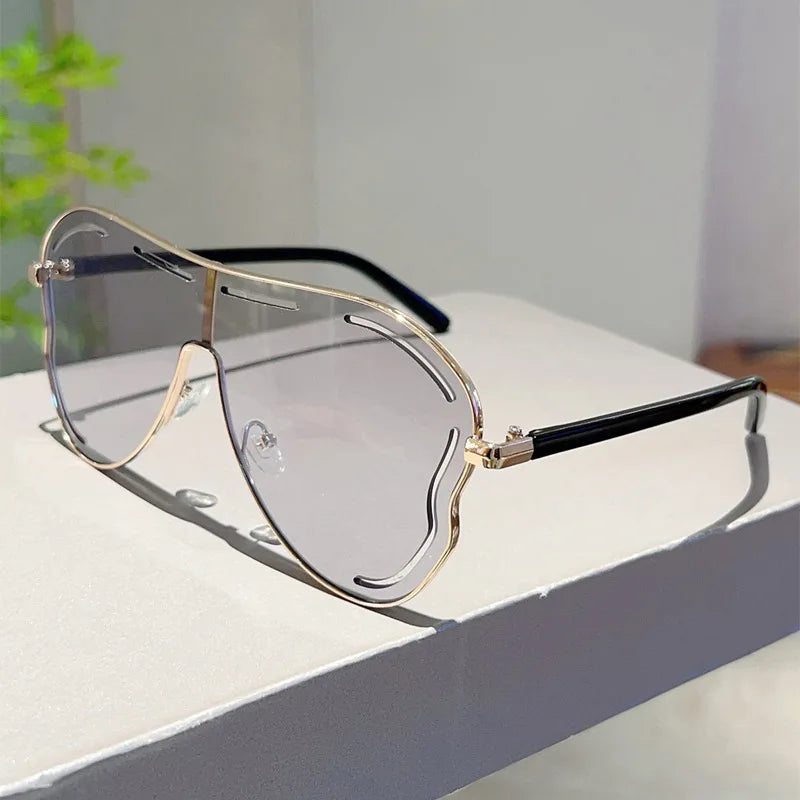 Oversized Shield One-Piece Punk Sunglasses Women 2025 Luxury Brand Square Sun Glasses For Ladies Metal Big Frame Eyewear UV400