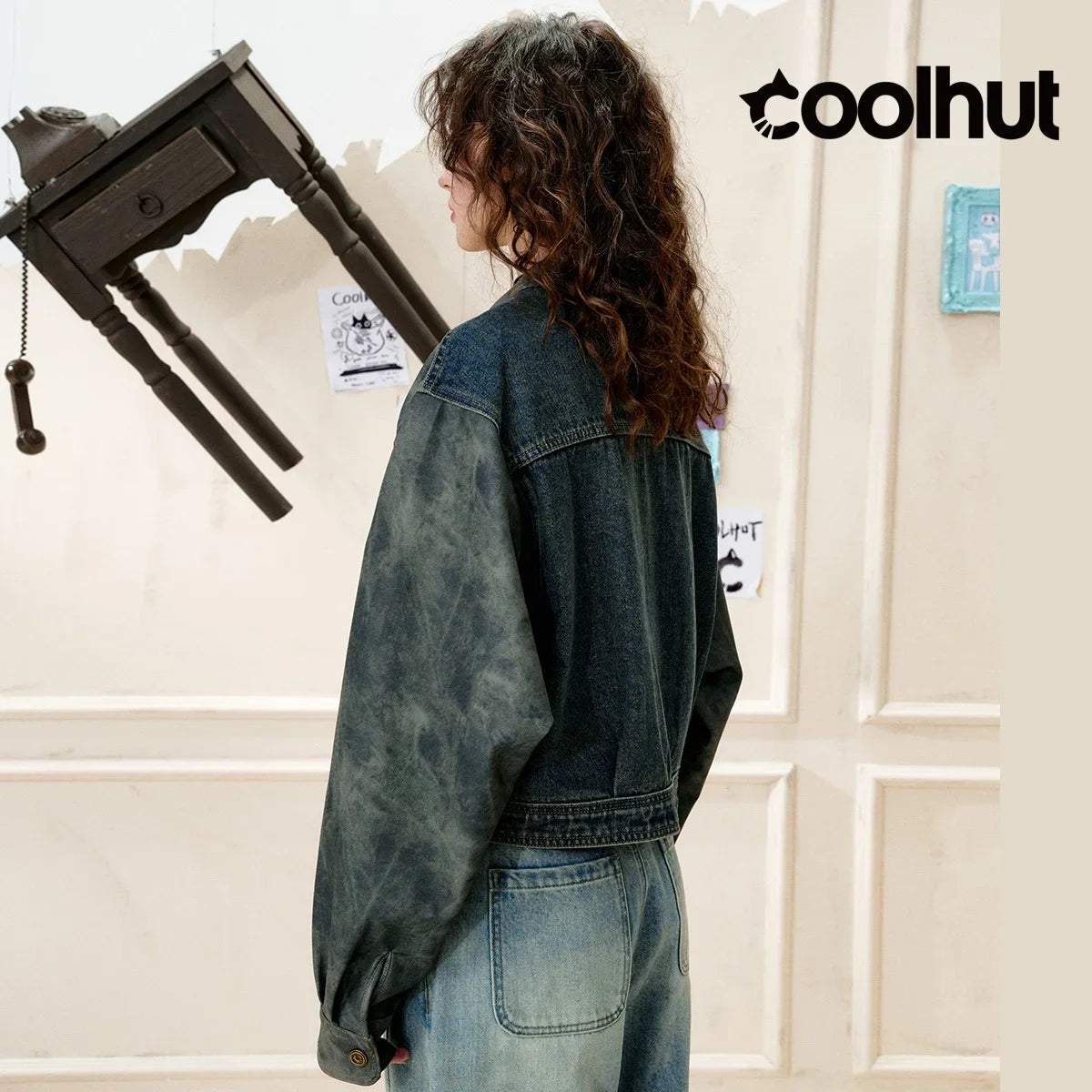 COOLHUT New Arrival Women's 2025 American Style Denim Jacket Stand Collar Color Block PU Trim Slim Fit Casual Fall Outerwear